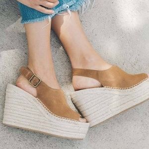 Never Been Worn - Soludos Seville Wedges in Walnut